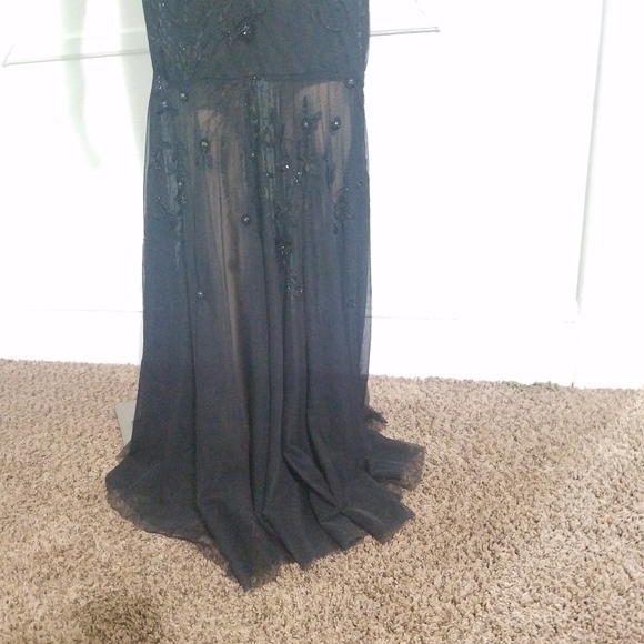 Parker black embroidered sequin gown 4 - Picture 3 of 7